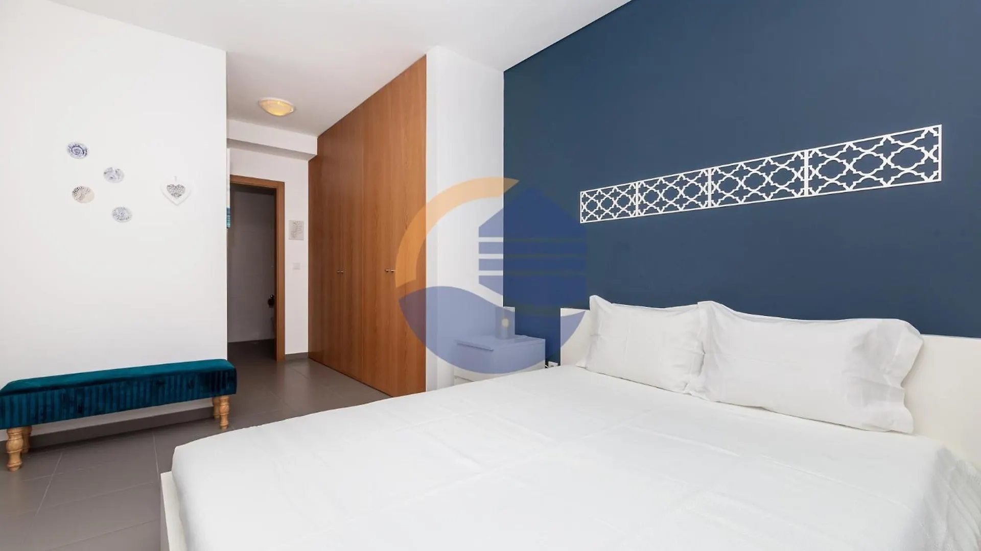 Paradise Beach Apartments With Pool Se 波尔蒂芒